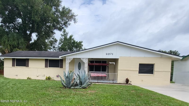 2071 Courtney Dr, Jacksonville, FL 32208