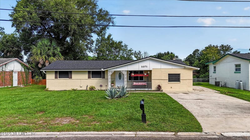 2071 Courtney Dr, Jacksonville, FL 32208