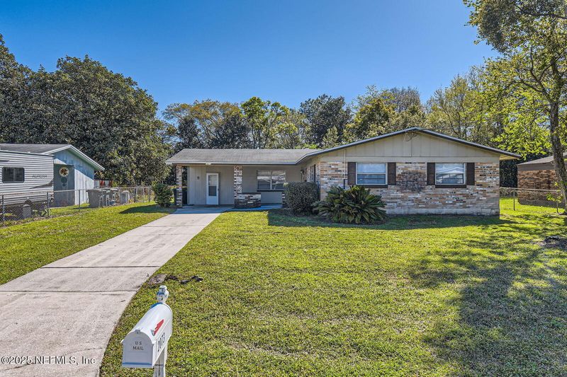 2073 Luana Dr E, Jacksonville, FL 32246