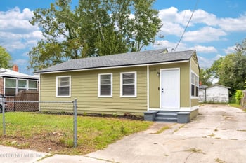 2075 W 13th St, Jacksonville, FL 32209