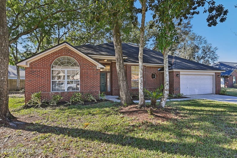 208 Honeysuckle Way, St Johns, FL 32259