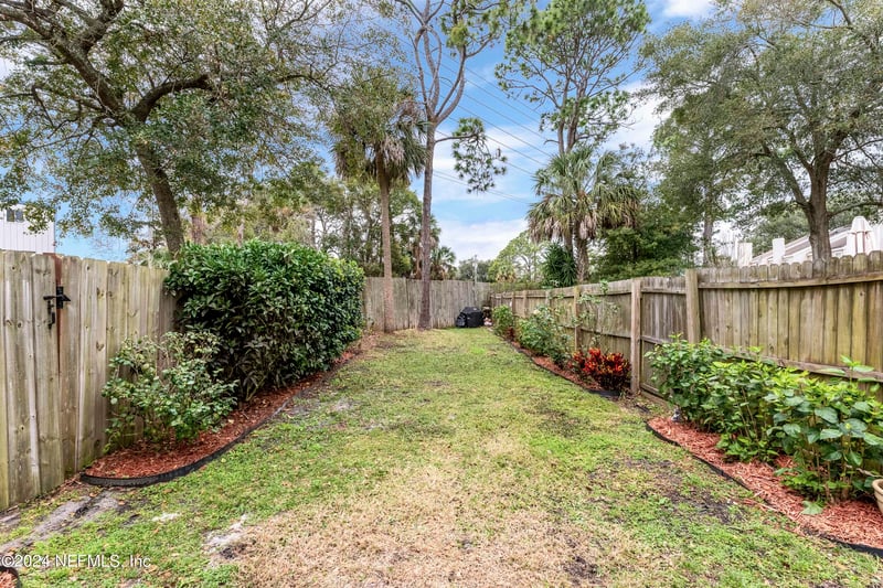 208 Windswept Cir, Neptune Beach, FL 32266