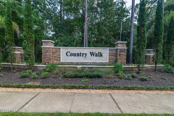 209 E New England Dr, Elkton, FL 32033