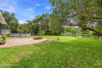 209 Peregrine Ct, Jacksonville, FL 32225