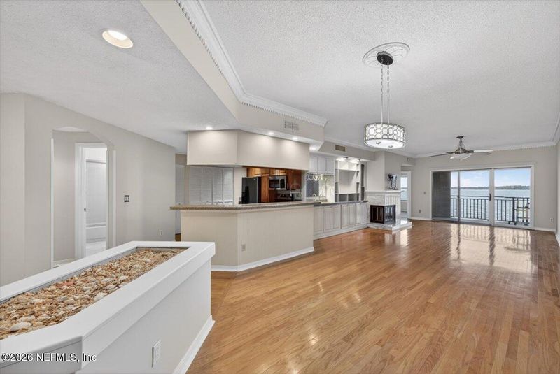 2099 E Winterbourne #306, Orange Park, FL 32073