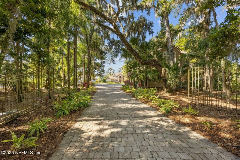 21 N Roscoe Blvd, Ponte Vedra Beach, FL 32082