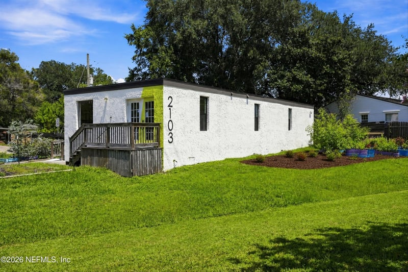 2103 Atlantic Blvd, Jacksonville, FL 32207