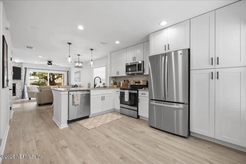 2106 Gail Ave, Jacksonville Beach, FL 32250