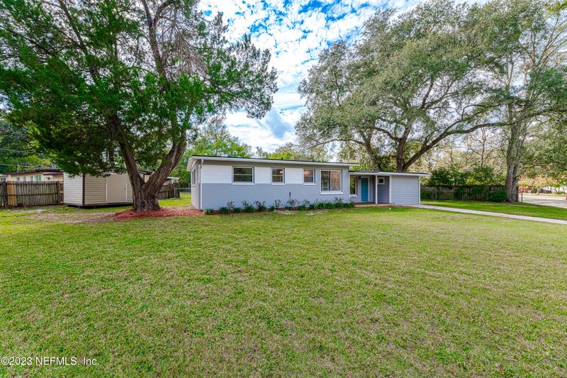 2106 Thiervy Dr, Jacksonville, FL 32210