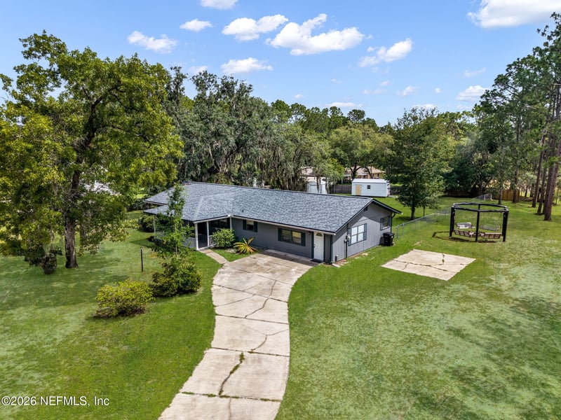 211 Dow Ct, Green Cove Springs, FL 32043