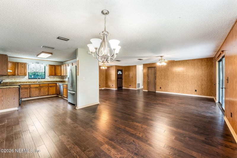 211 Dow Ct, Green Cove Springs, FL 32043