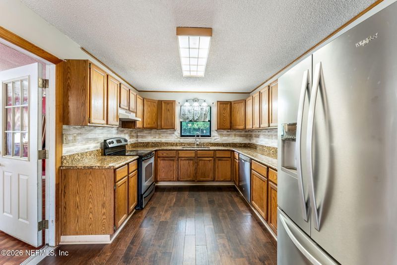 211 Dow Ct, Green Cove Springs, FL 32043