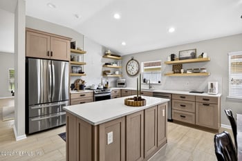211 Tadcaster Ct, St Johns, FL 32259