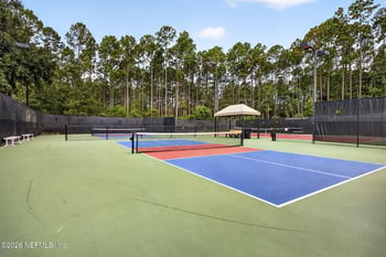 211 Tadcaster Ct, St Johns, FL 32259