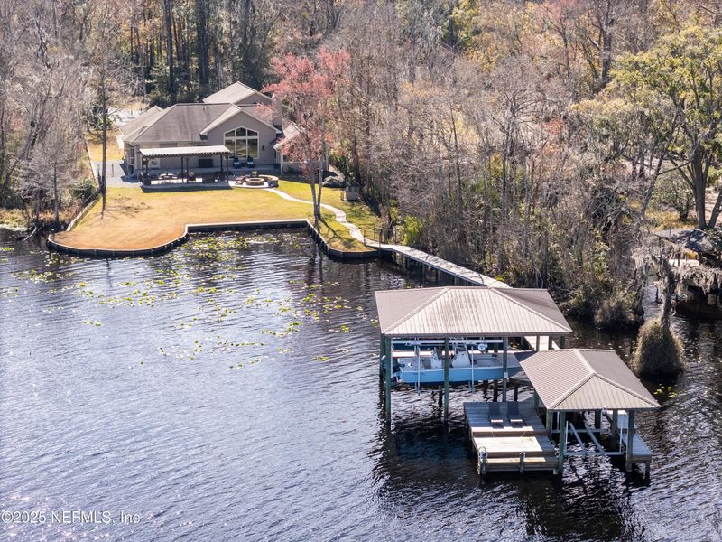 2111 Bishop Estates Rd, St Johns, FL 32259