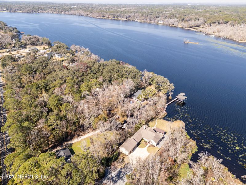 2111 Bishop Estates Rd, St Johns, FL 32259