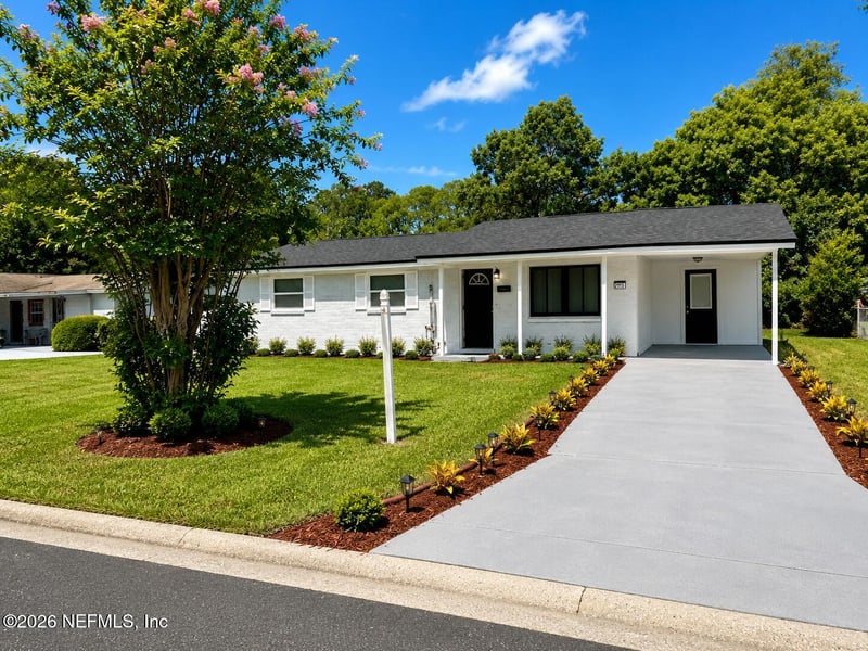 2115 Burgoyne Dr, Jacksonville, FL 32208