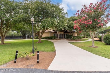 2118 Birch Bark Ct E, Jacksonville, FL 32246