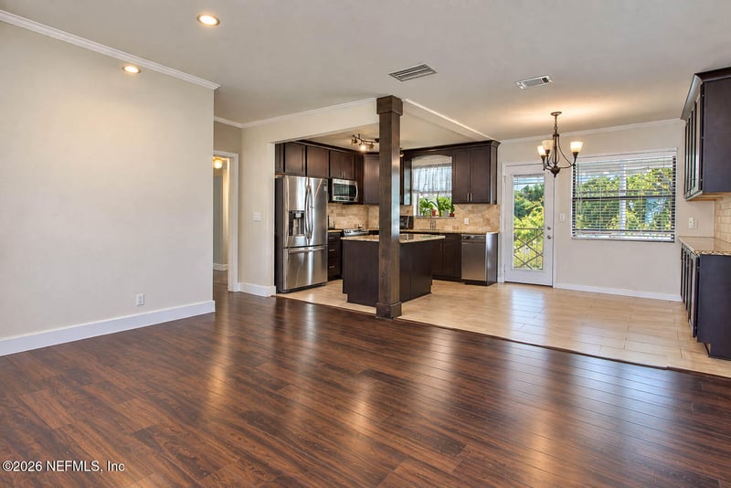 2118 Ronald Ln, Jacksonville, FL 32216