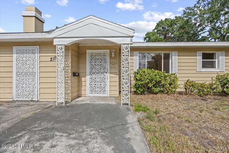 2119 Hugh Edwards Dr, Jacksonville, FL 32210