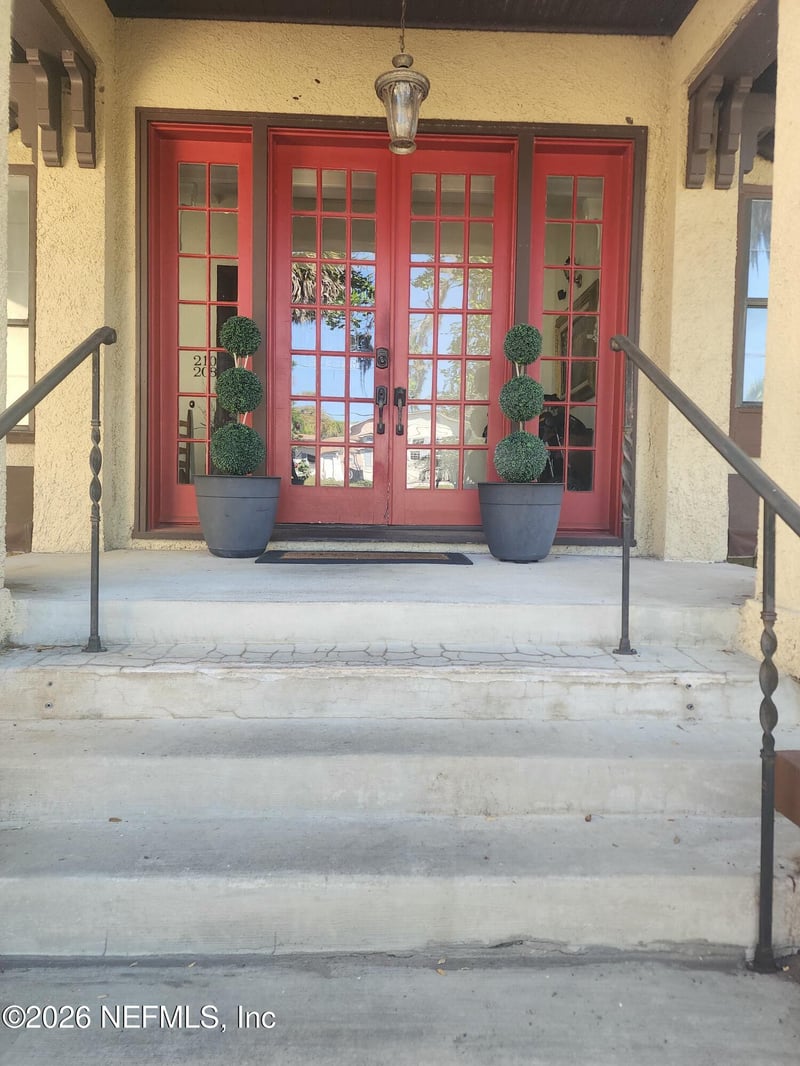 212 St Johns Ave #201, Green Cove Springs, FL 32043