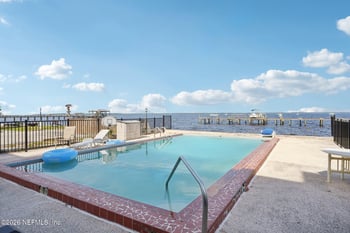 212 St Johns Ave #201, Green Cove Springs, FL 32043