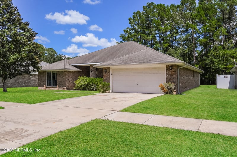 2125 Pine Tree Ln, Middleburg, FL 32068