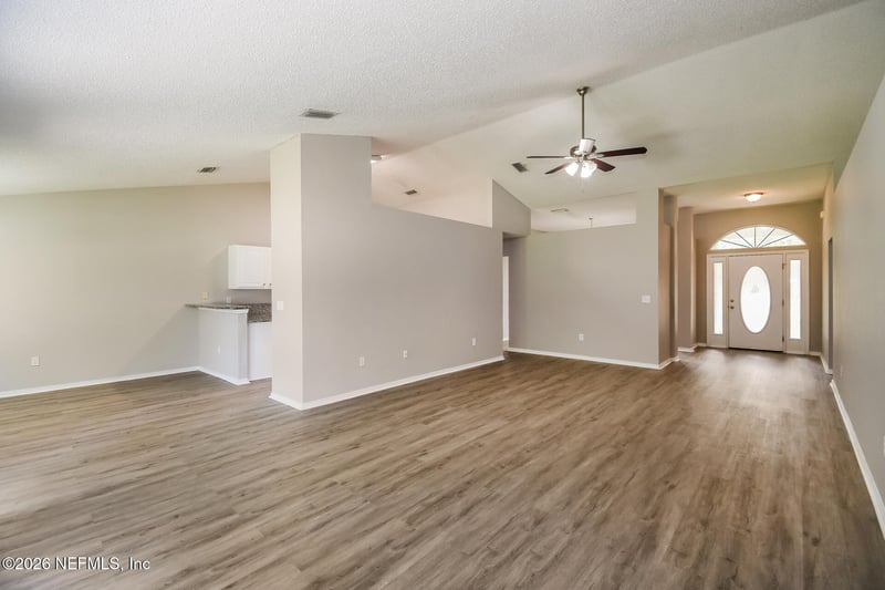 2125 Pine Tree Ln, Middleburg, FL 32068