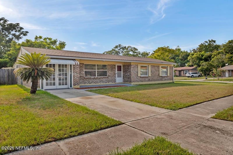 2126 Weymouth Cir E, Jacksonville, FL 32246