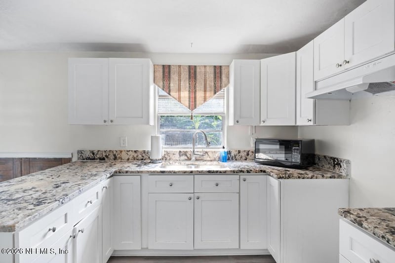 2126 Weymouth Cir E, Jacksonville, FL 32246
