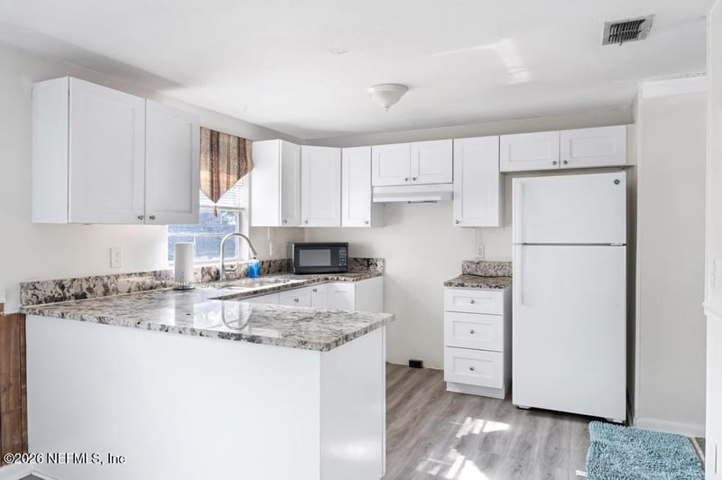 2126 Weymouth Cir E, Jacksonville, FL 32246