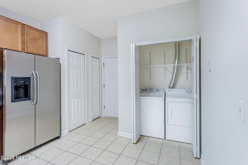 213 Leese Dr, St Johns, FL 32259