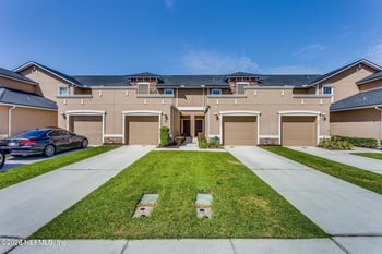 213 Leese Dr, St Johns, FL 32259