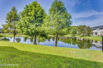 213 Leese Dr, St Johns, FL 32259