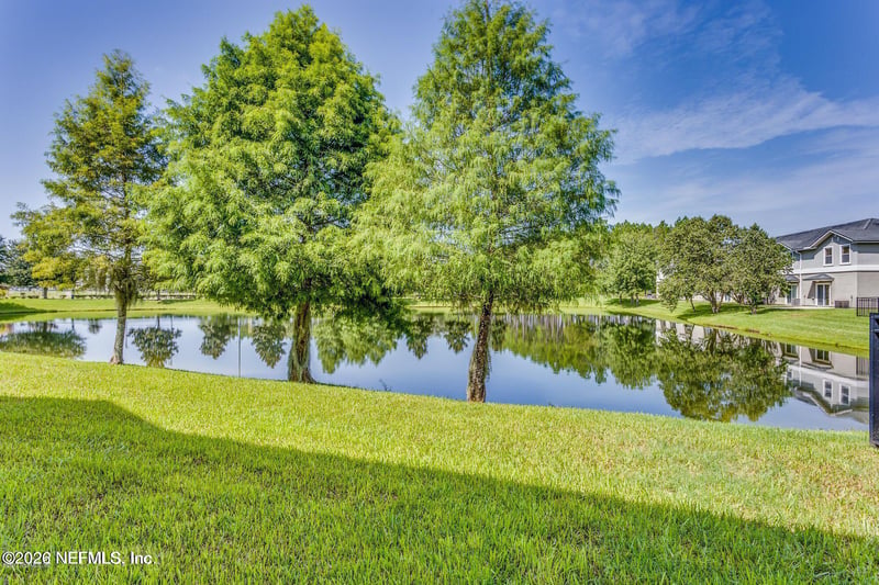 213 Leese Dr, St Johns, FL 32259