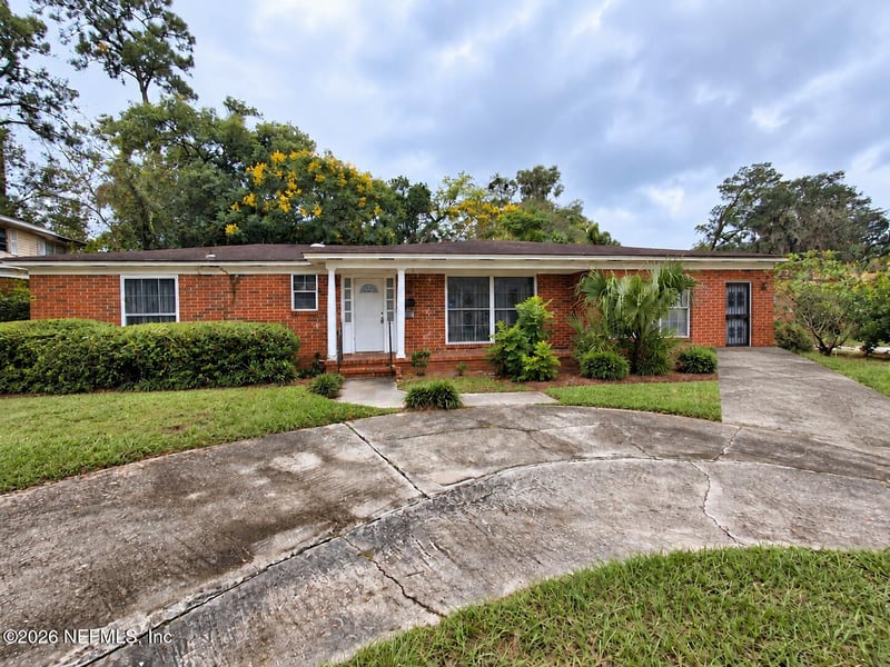 2138 Ribault Scenic Dr, Jacksonville, FL 32208
