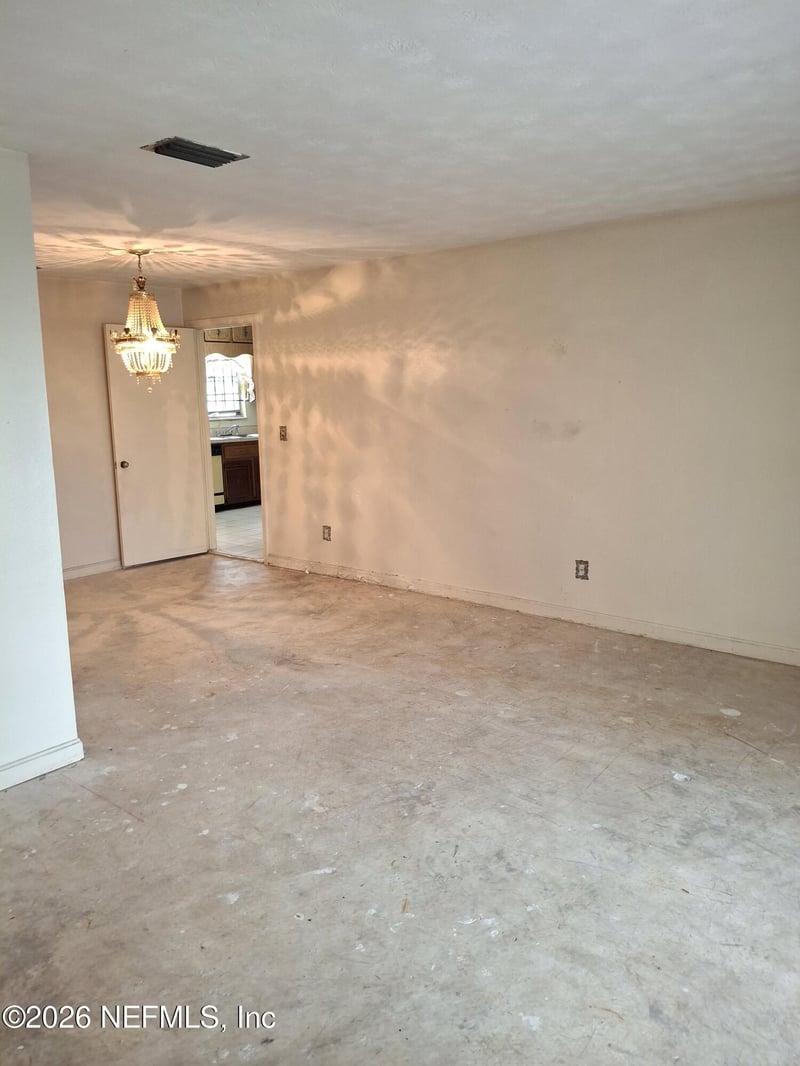 2138 Ribault Scenic Dr, Jacksonville, FL 32208