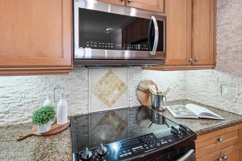 214 6th Ave S #A, Jacksonville Beach, FL 32250