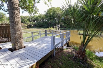 2140 Featherwood Dr W, Jacksonville, FL 32233