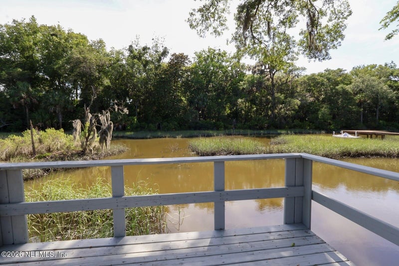 2140 Featherwood Dr W, Jacksonville, FL 32233