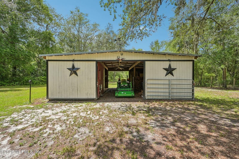 215 Foxtail Ave, Middleburg, FL 32068