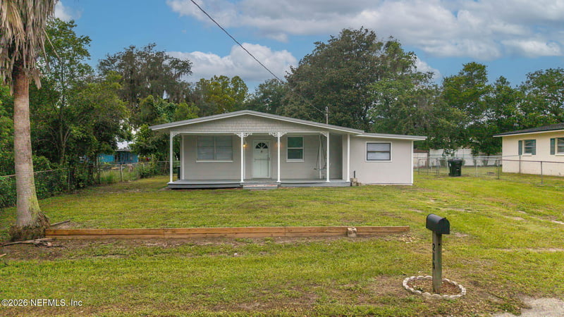 215 Hilltop Dr, Orange Park, FL 32073