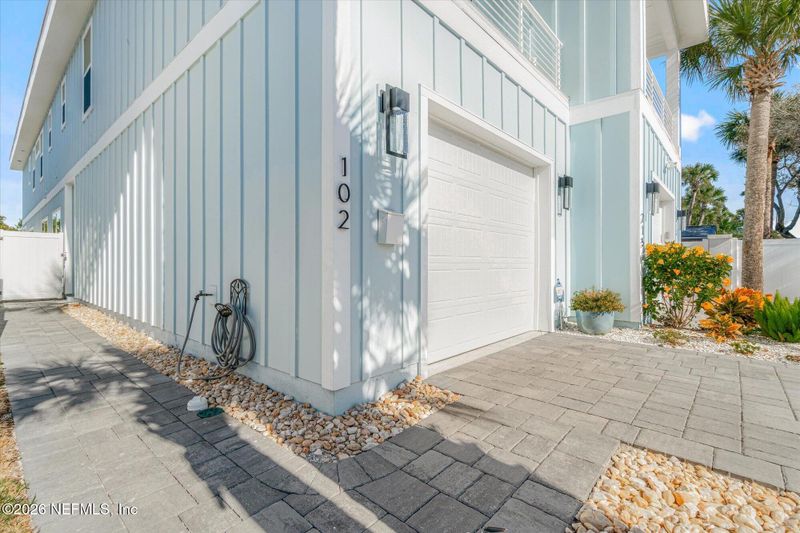 215 N 19th Ave N #B, Jacksonville Beach, FL 32250