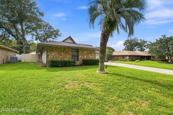 2150 Broad Water Dr, Jacksonville, FL 32225