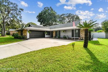 2150 Broad Water Dr, Jacksonville, FL 32225