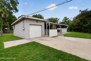 2151 Larry Dr, Jacksonville, FL 32216
