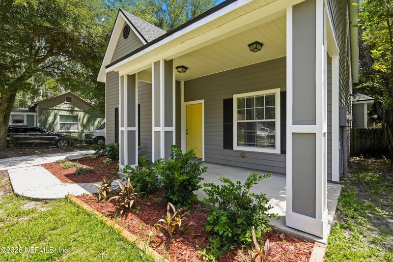 2152 Sessions Ln, Jacksonville, FL 32207