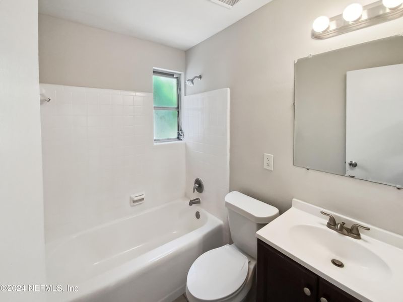 2155 Burpee Dr, Jacksonville, FL 32210