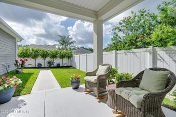 216 Footbridge Rd, St Johns, FL 32259