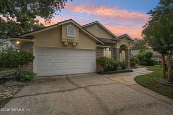 2163 St Martins Dr W, Jacksonville, FL 32246
